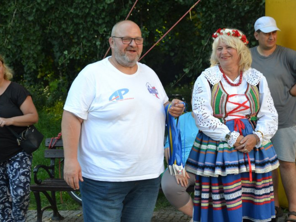 Tarnobrzeg. Radośnie uczcili patriotyczną rocznicę [zdjęcia]