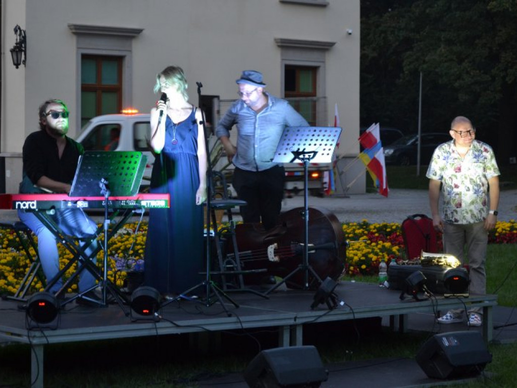 Tarnobrzeg. Muzyczna uczta w parku dzikowskim [zdjęcia]