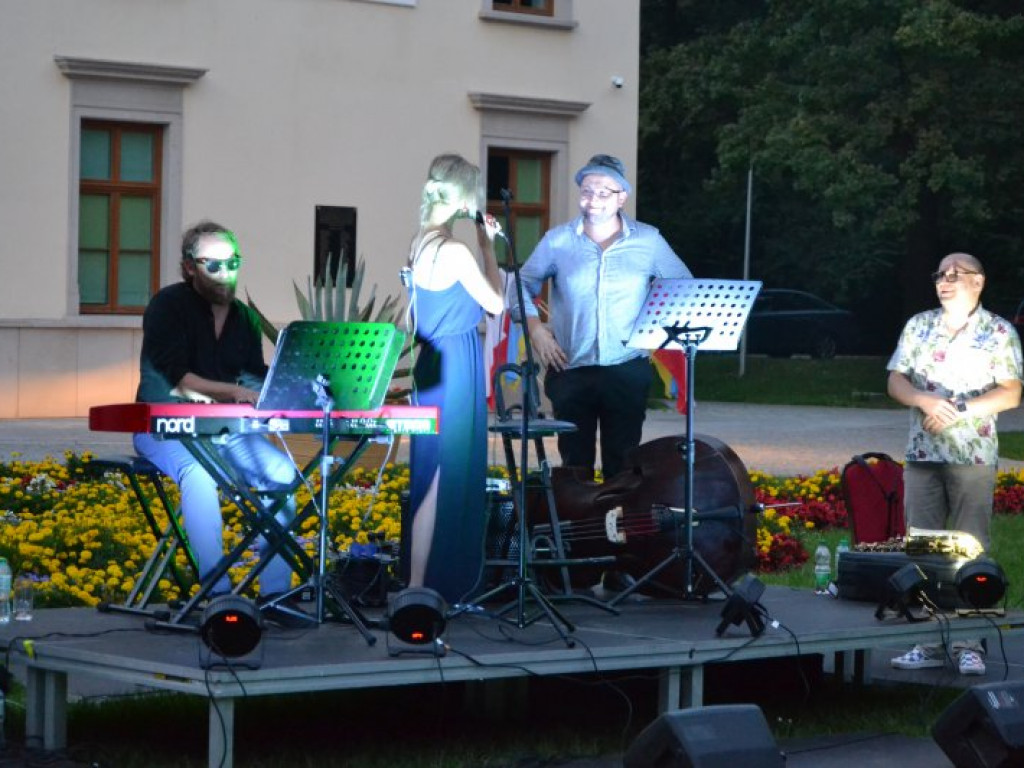 Tarnobrzeg. Muzyczna uczta w parku dzikowskim [zdjęcia]
