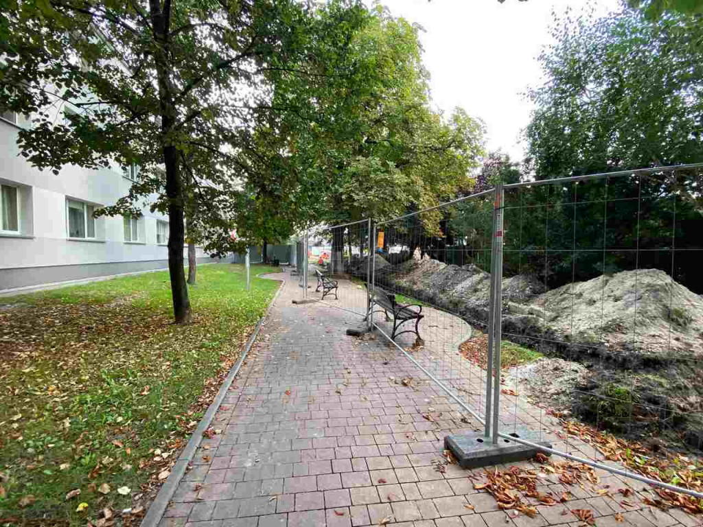 Trwają remonty sieci cieplnych w centrum miasta. Przebudowa czeka też os. Piastów i ul. Wiślną [zdjęcia]