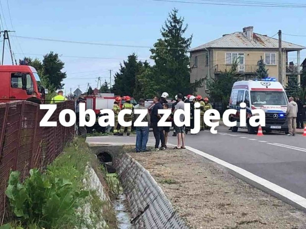 Wypadek w gminie Łoniów. Ucierpieli kobieta i dziecko [zdjęcia]