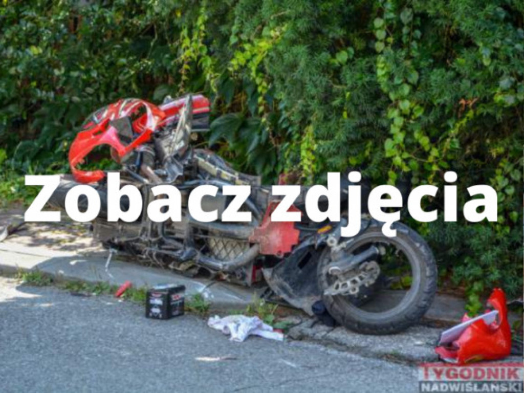 Zderzenie skutera z osobówką na granicy gm. Nowa Dęba [zdjęcia]