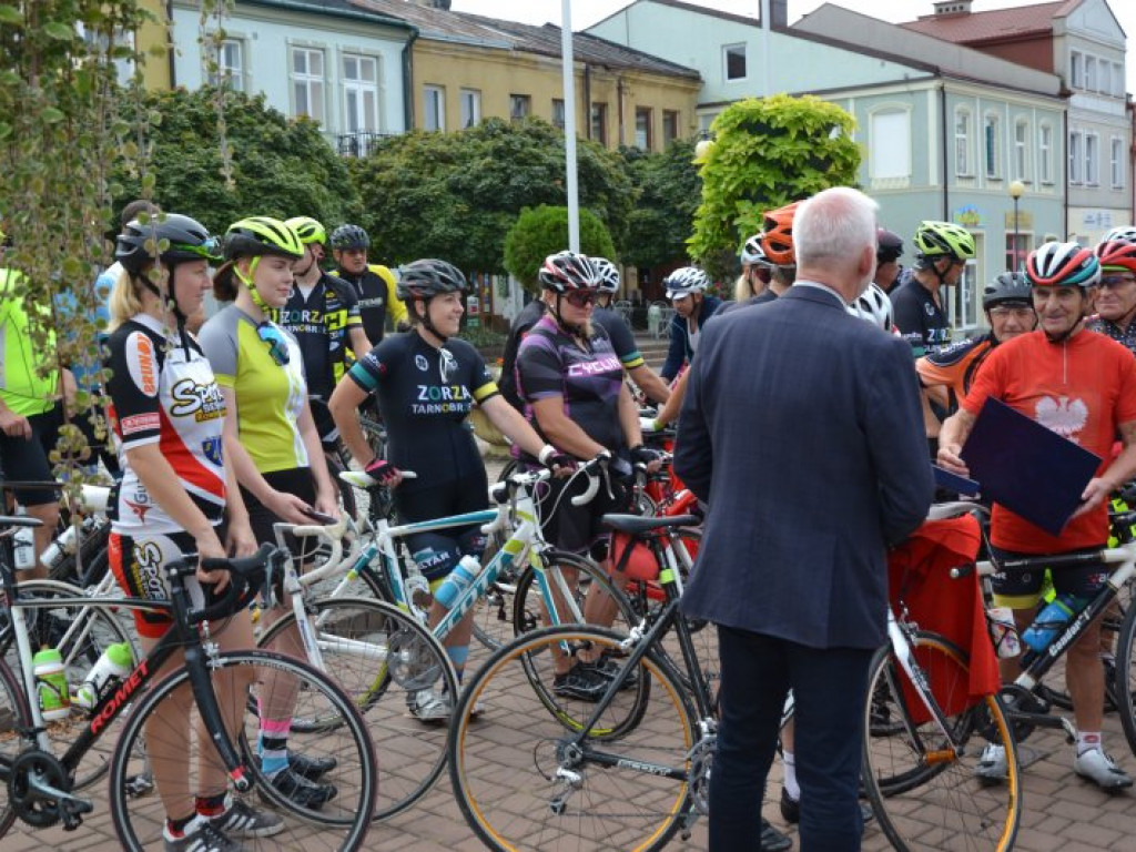 Po 50 latach uhonorowali mistrzów kolarstwa z Tarnobrzega [zdjęcia]
