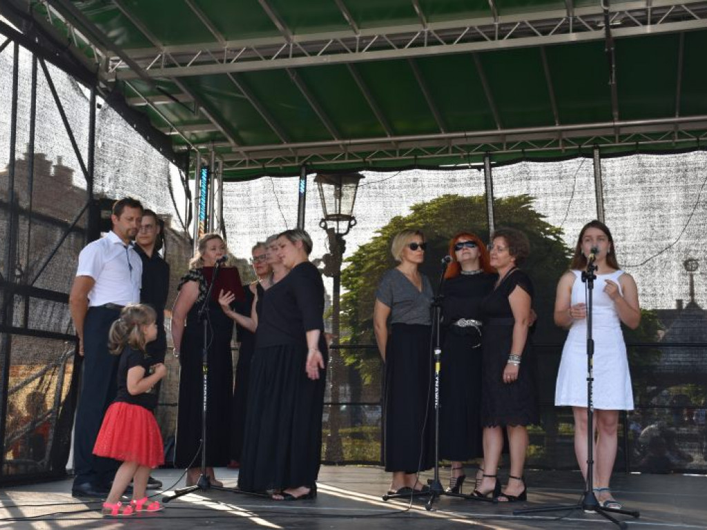 Tłumy na niedzielnym pikniku 