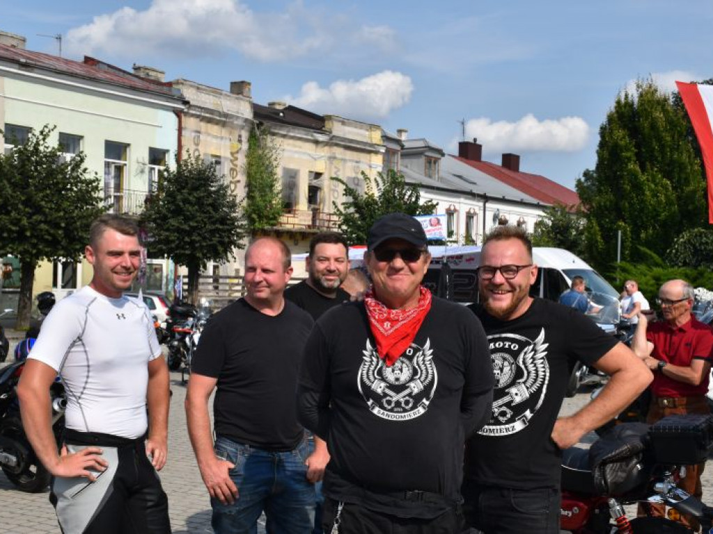 Tłumy na niedzielnym pikniku 