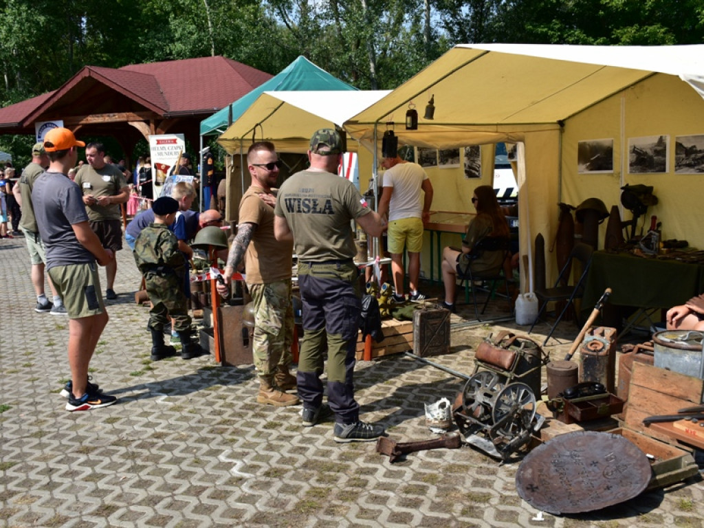 Do Koprzywnicy zjechali... poszukiwacze skarbów [zdjęcia]