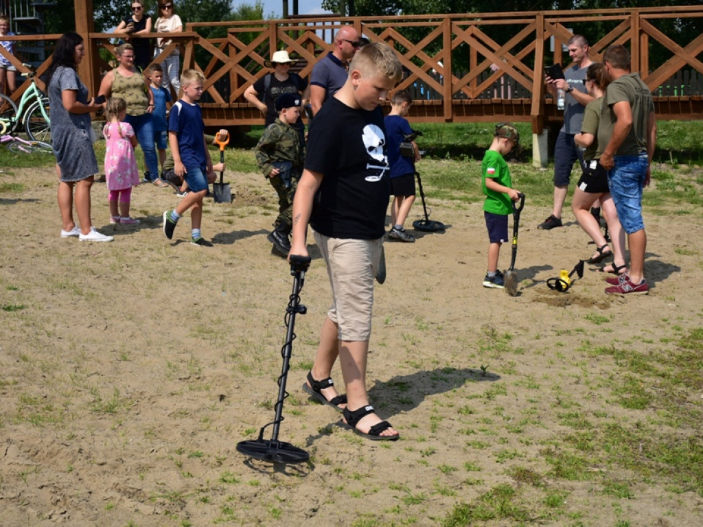 Do Koprzywnicy zjechali... poszukiwacze skarbów [zdjęcia]