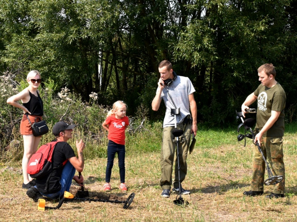 Do Koprzywnicy zjechali... poszukiwacze skarbów [zdjęcia]