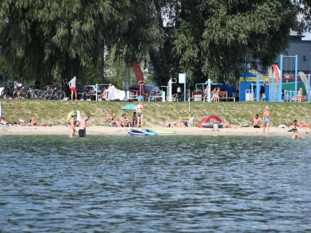 Kolejna upalna niedziela nad Jeziorem Tarnobrzeskim [zdjęcia]
