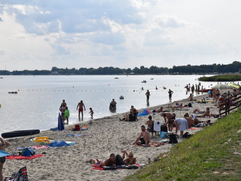 Kolejna upalna niedziela nad Jeziorem Tarnobrzeskim [zdjęcia]