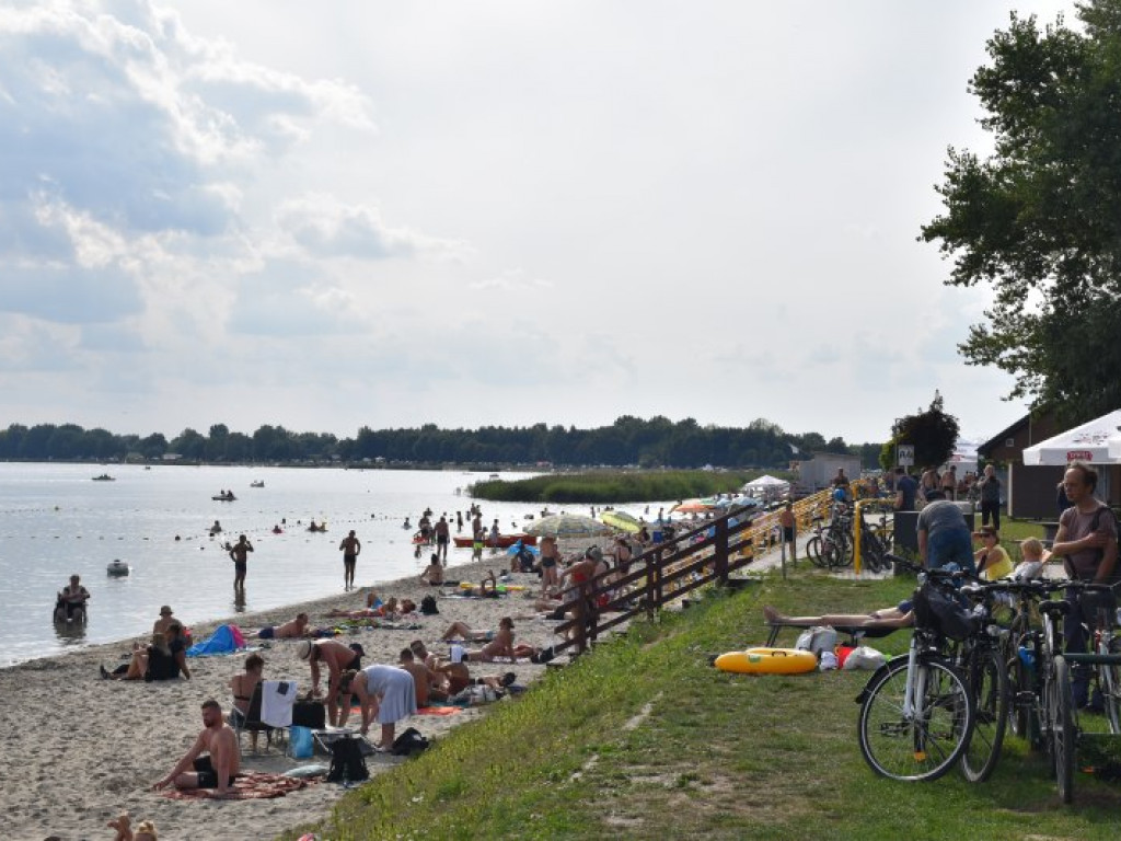 Kolejna upalna niedziela nad Jeziorem Tarnobrzeskim [zdjęcia]