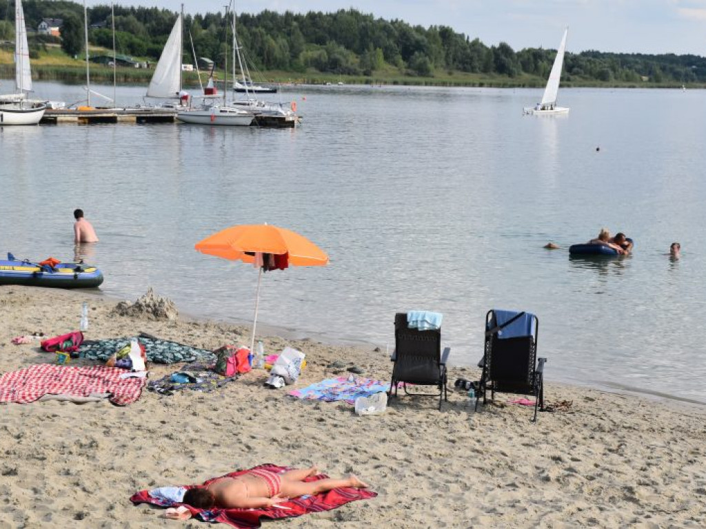 Kolejna upalna niedziela nad Jeziorem Tarnobrzeskim [zdjęcia]