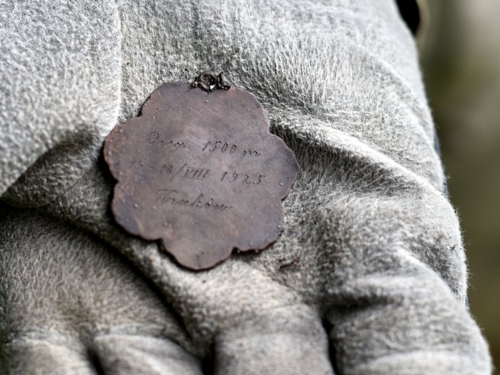 Tarnobrzeg. Sensacji ciąg dalszy-kolejny medal Alfreda Freyera odnaleziony! [zdjęcia]