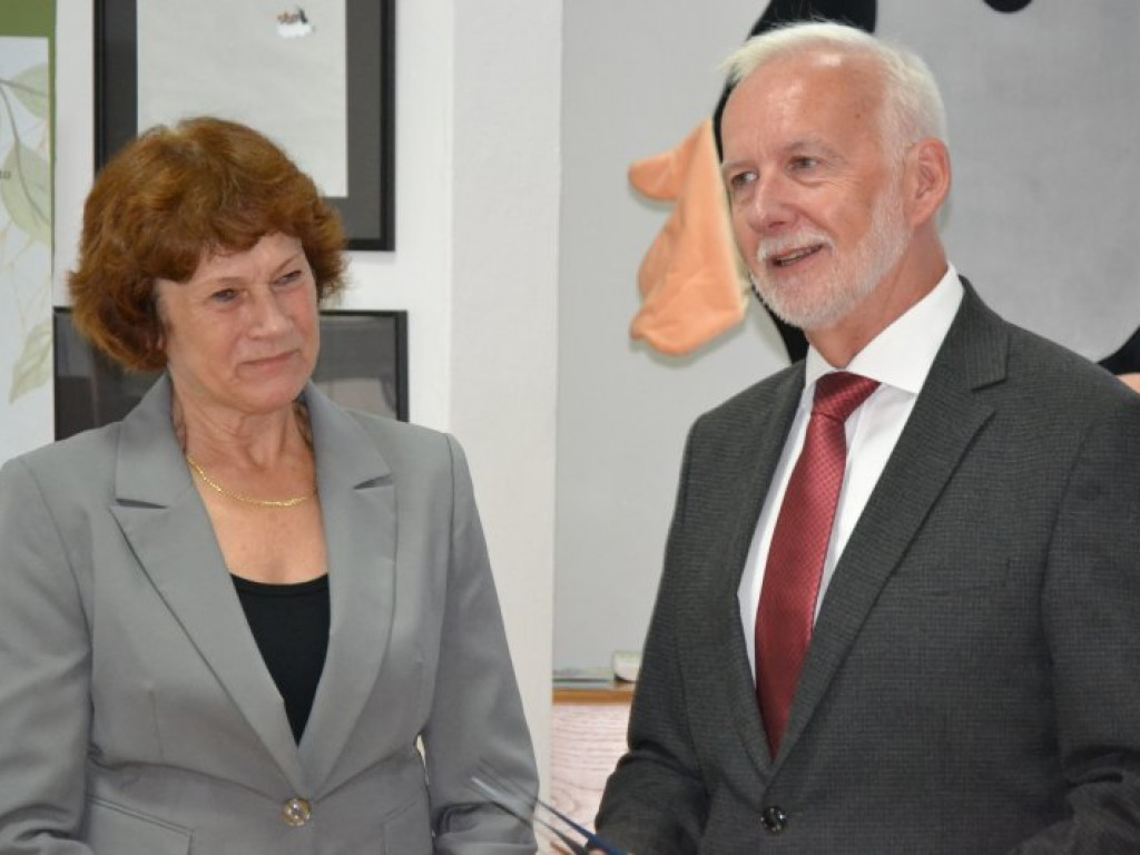 Zmiana warty w tarnobrzeskiej Miejskiej Bibliotece Publicznej [zdjęcia]