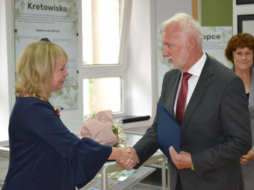 Zmiana warty w tarnobrzeskiej Miejskiej Bibliotece Publicznej [zdjęcia]