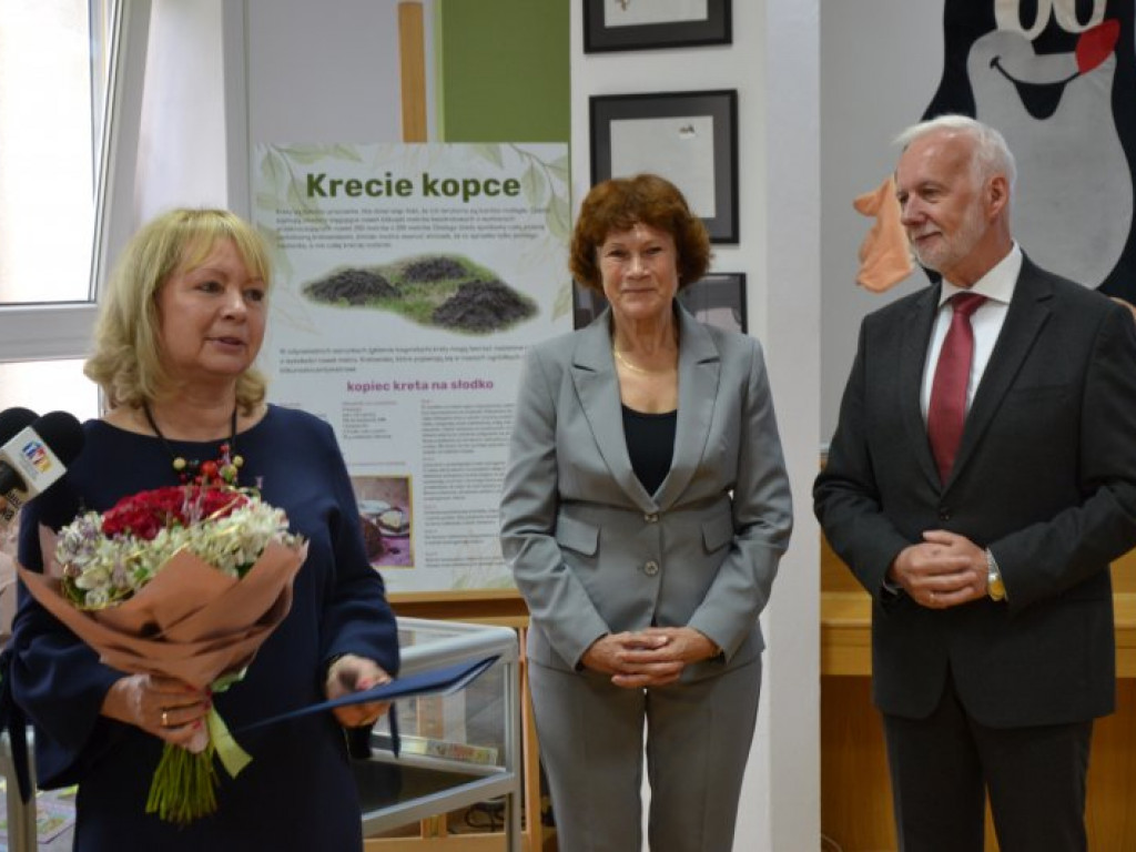 Zmiana warty w tarnobrzeskiej Miejskiej Bibliotece Publicznej [zdjęcia]