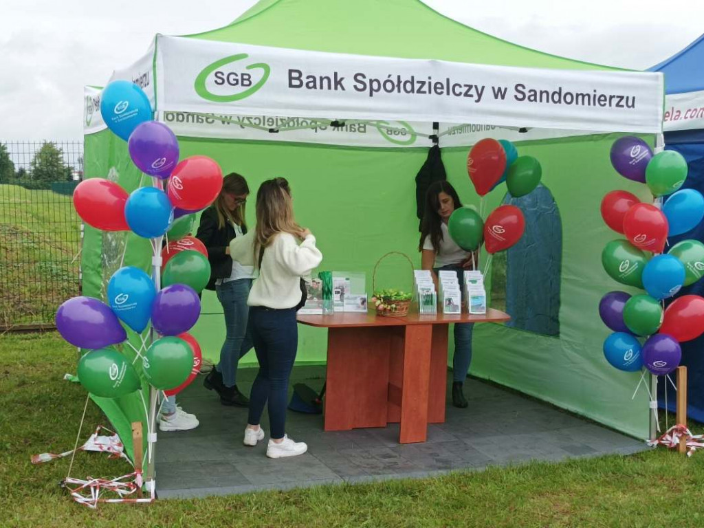 Święto plonów powiatu sandomierskiego w Łoniowie [zdjęcia]