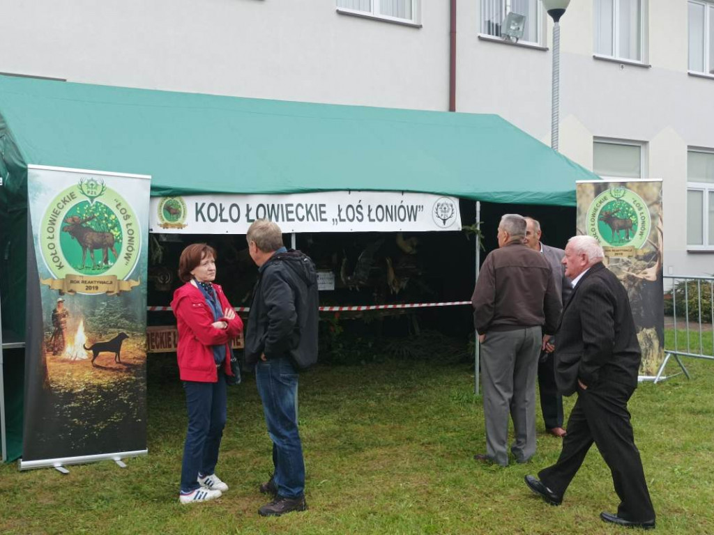 Święto plonów powiatu sandomierskiego w Łoniowie [zdjęcia]