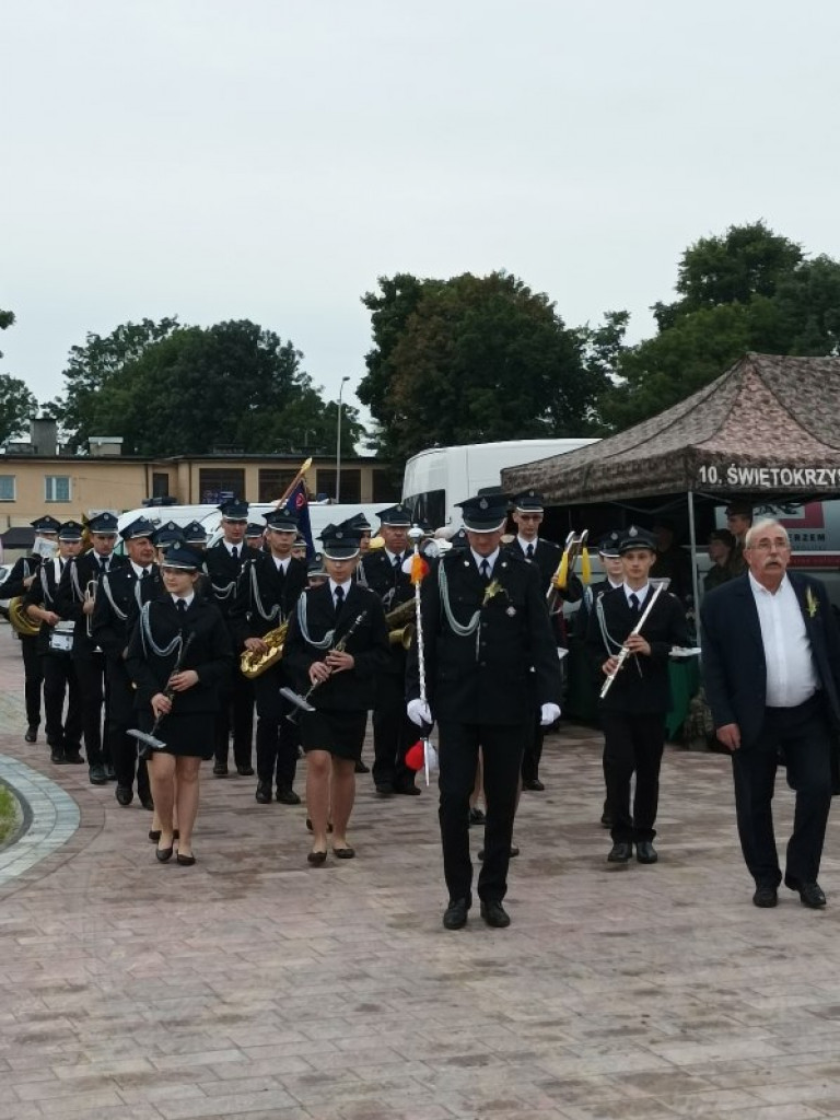 Święto plonów powiatu sandomierskiego w Łoniowie [zdjęcia]