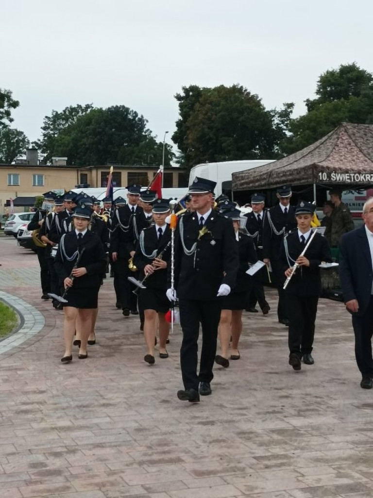 Święto plonów powiatu sandomierskiego w Łoniowie [zdjęcia]