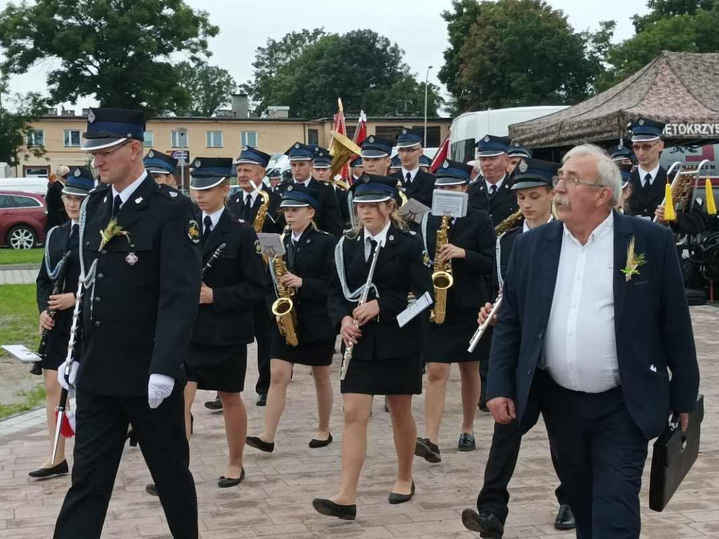 Święto plonów powiatu sandomierskiego w Łoniowie [zdjęcia]