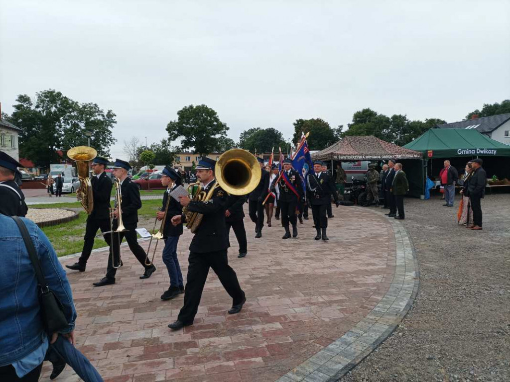 Święto plonów powiatu sandomierskiego w Łoniowie [zdjęcia]