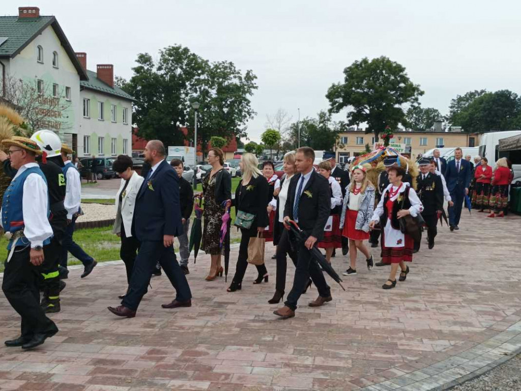 Święto plonów powiatu sandomierskiego w Łoniowie [zdjęcia]