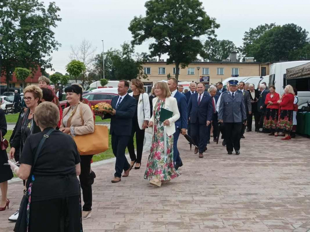 Święto plonów powiatu sandomierskiego w Łoniowie [zdjęcia]