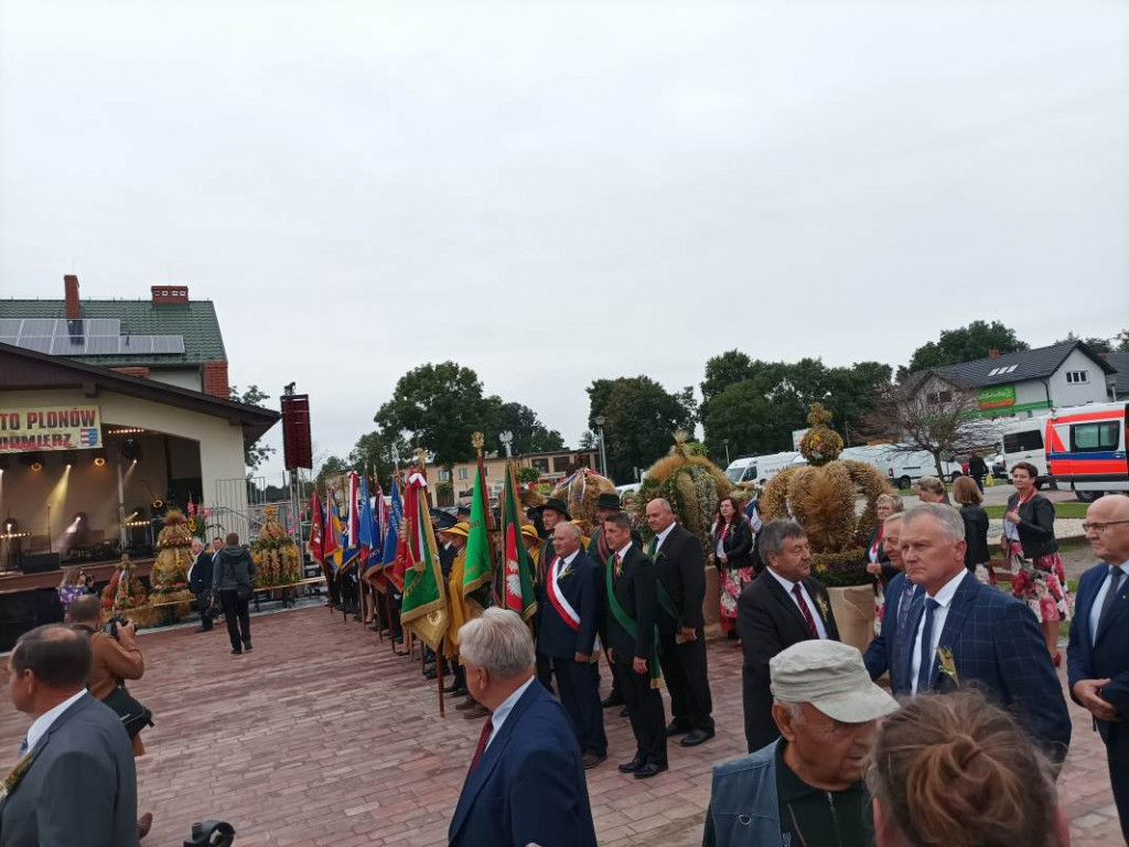 Święto plonów powiatu sandomierskiego w Łoniowie [zdjęcia]