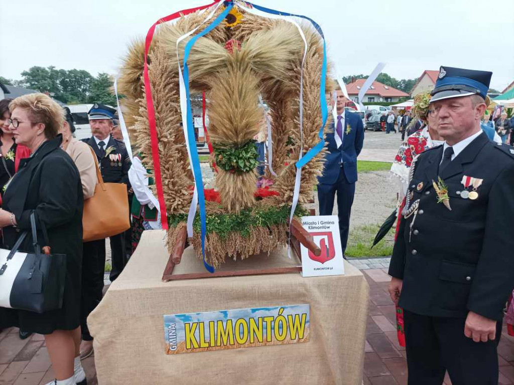 Święto plonów powiatu sandomierskiego w Łoniowie [zdjęcia]