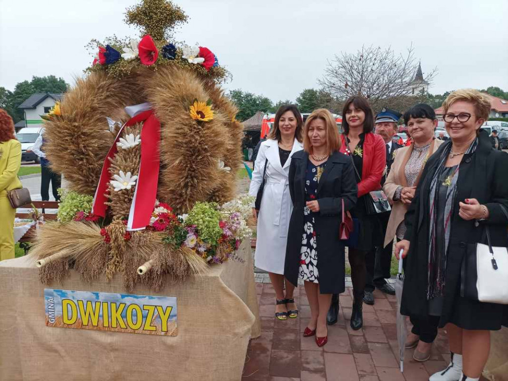 Święto plonów powiatu sandomierskiego w Łoniowie [zdjęcia]