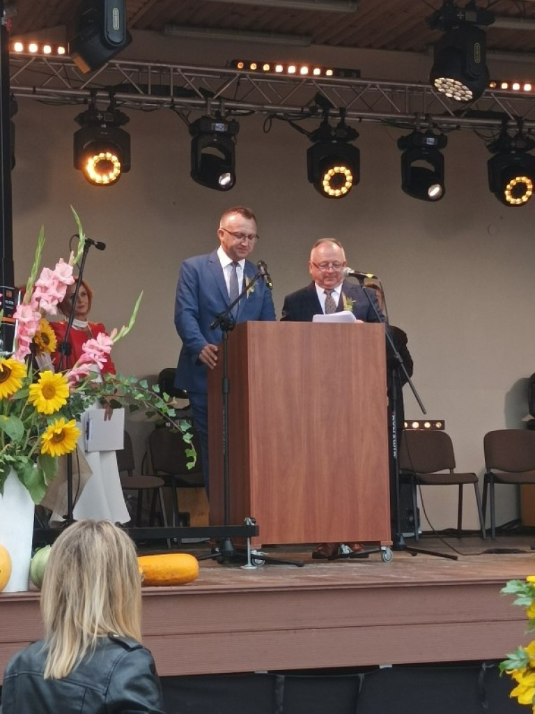 Święto plonów powiatu sandomierskiego w Łoniowie [zdjęcia]