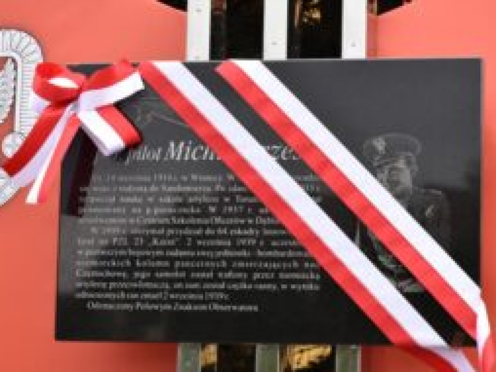 Sandomierzanie upamiętnili porucznika pilota Michała Brzeskiego [zdjęcia]