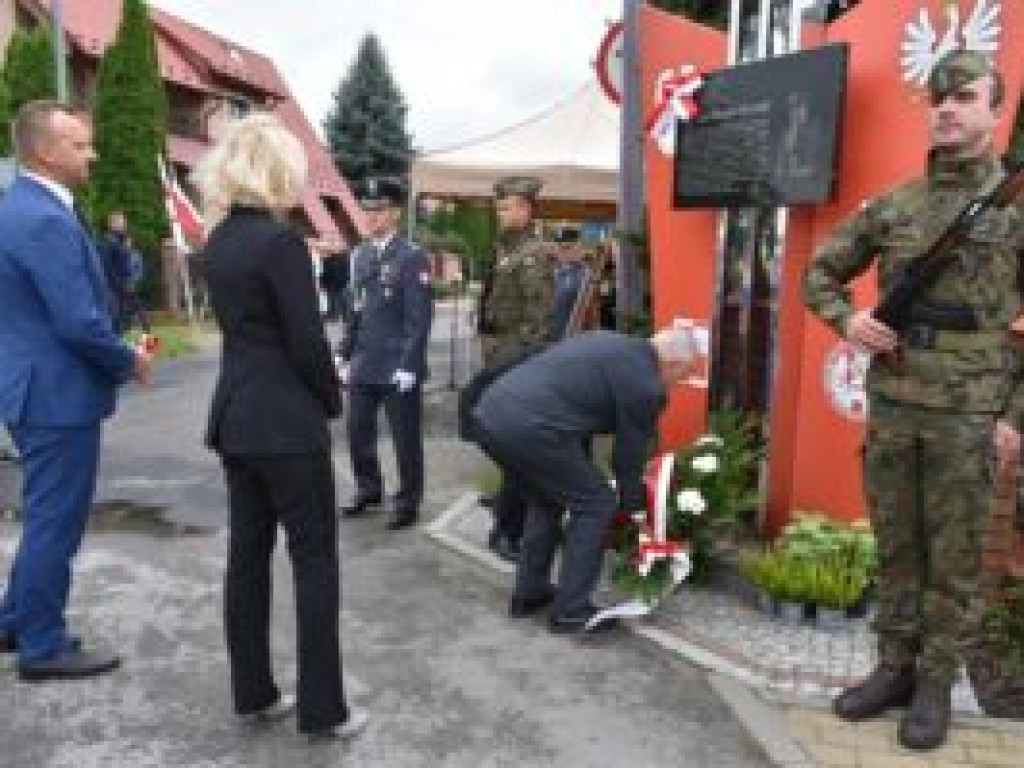 Sandomierzanie upamiętnili porucznika pilota Michała Brzeskiego [zdjęcia]