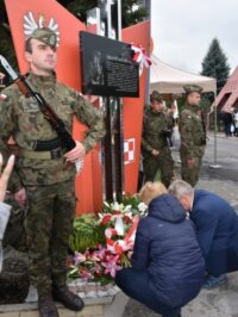 Sandomierzanie upamiętnili porucznika pilota Michała Brzeskiego [zdjęcia]