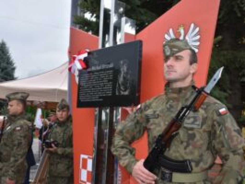 Sandomierzanie upamiętnili porucznika pilota Michała Brzeskiego [zdjęcia]
