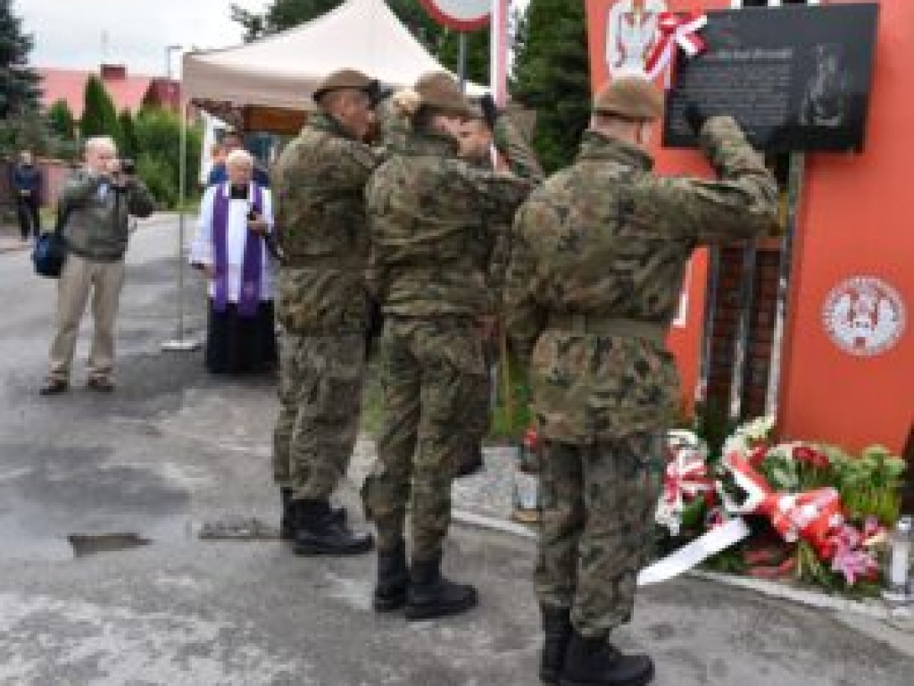 Sandomierzanie upamiętnili porucznika pilota Michała Brzeskiego [zdjęcia]