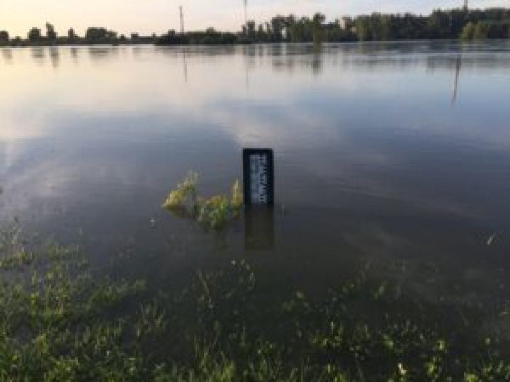 Sandomierz. Poziom Wisły rośnie, ale zagrożenia nie ma [zdjęcia]