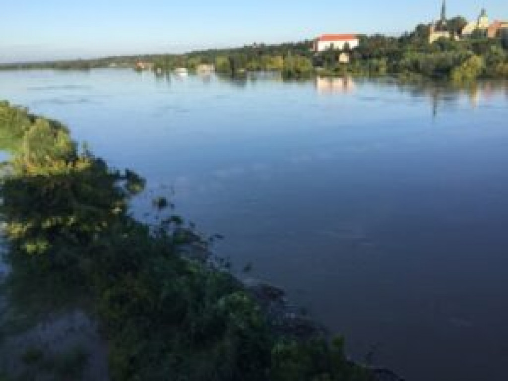 Sandomierz. Poziom Wisły rośnie, ale zagrożenia nie ma [zdjęcia]