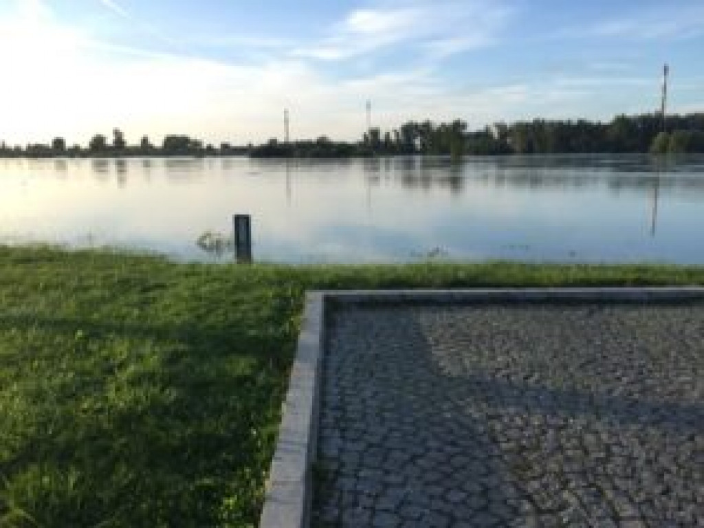 Sandomierz. Poziom Wisły rośnie, ale zagrożenia nie ma [zdjęcia]