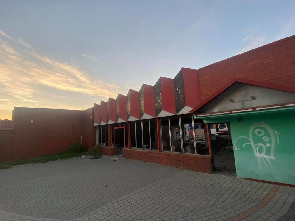 Trwa burzenie tarnobrzeskiego 