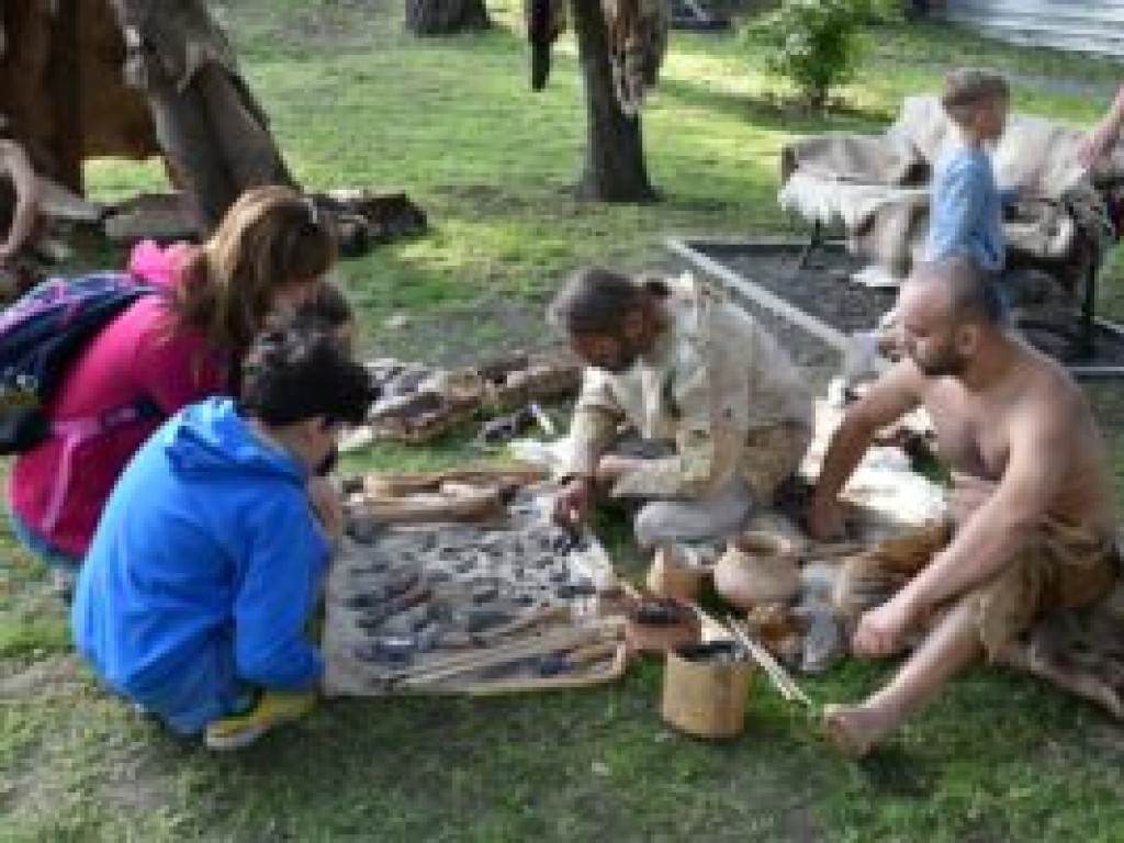 Sandomierz. Podróż w prehistorię i wiele innych atrakcji podczas Weekendu Krzemienia Pasiastego