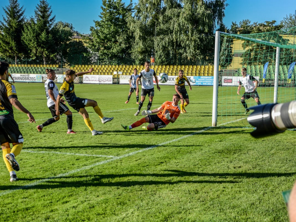 Siarka wygrywa po raz szósty z rzędu! Stal SW i Wisła przegrywają [zdjęcia]