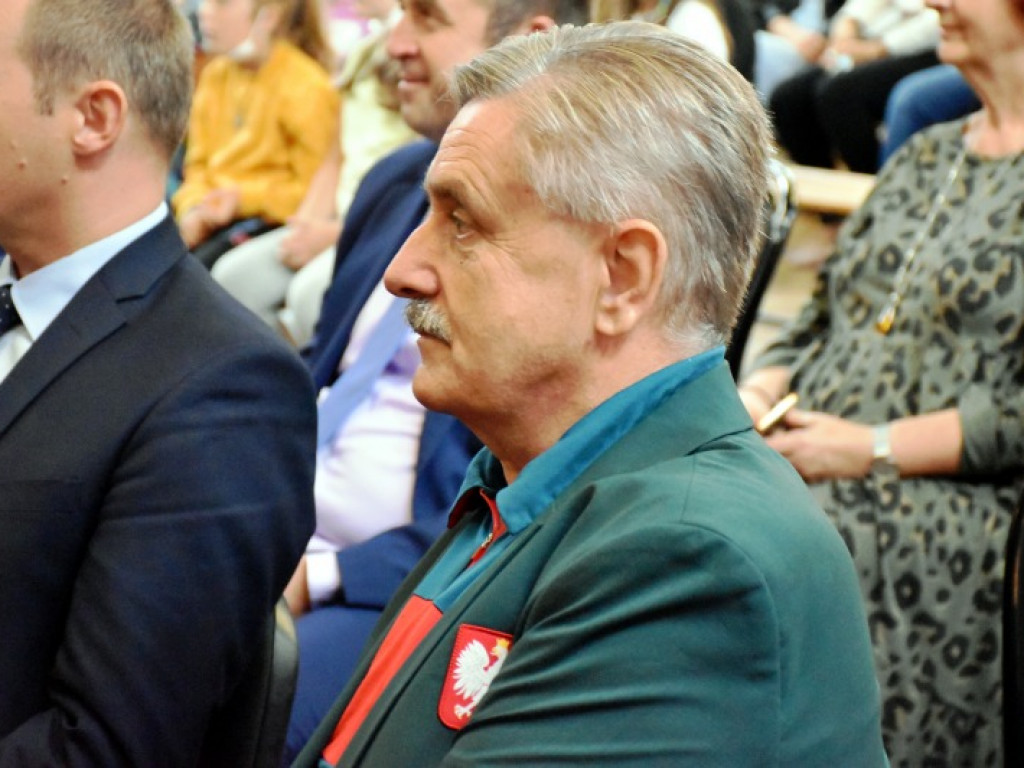 Tarnobrzeg. W Szkole Podstawowej nr 10 będą kształcić przyszłych mistrzów tenisa stołowego [zdjęcia]]