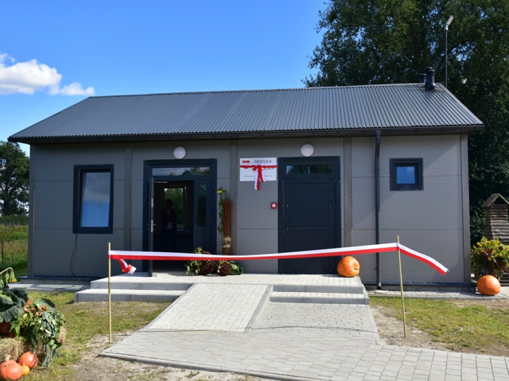 Gmina Samborzec. Mieszkańcy wioski Szewce mają świetlicę [zdjęcia]
