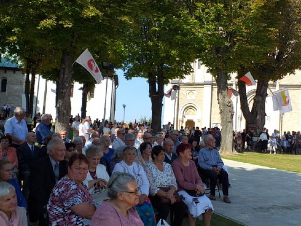 Tłumy na uroczystościach odpustowych w Sulisławicach [zdjęcia]