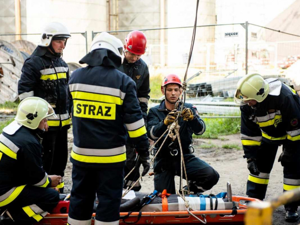 Wielkie ćwiczenia w elektrowni. Wojsko, straż i policja w akcji [zdjęcia]