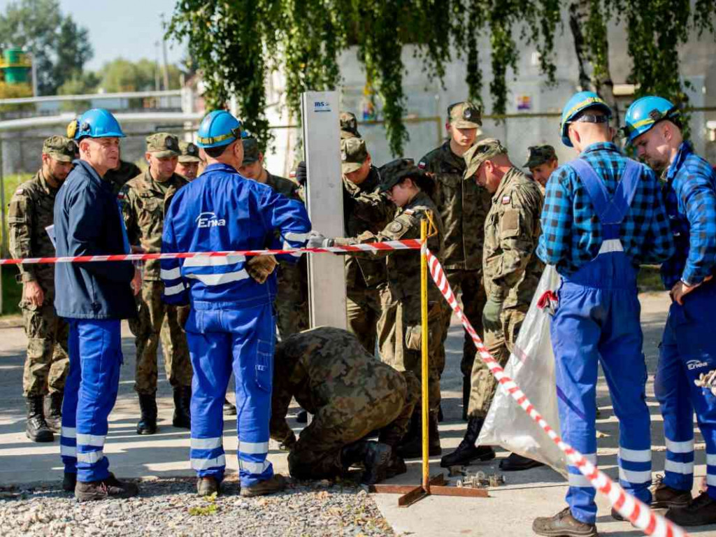 Wielkie ćwiczenia w elektrowni. Wojsko, straż i policja w akcji [zdjęcia]