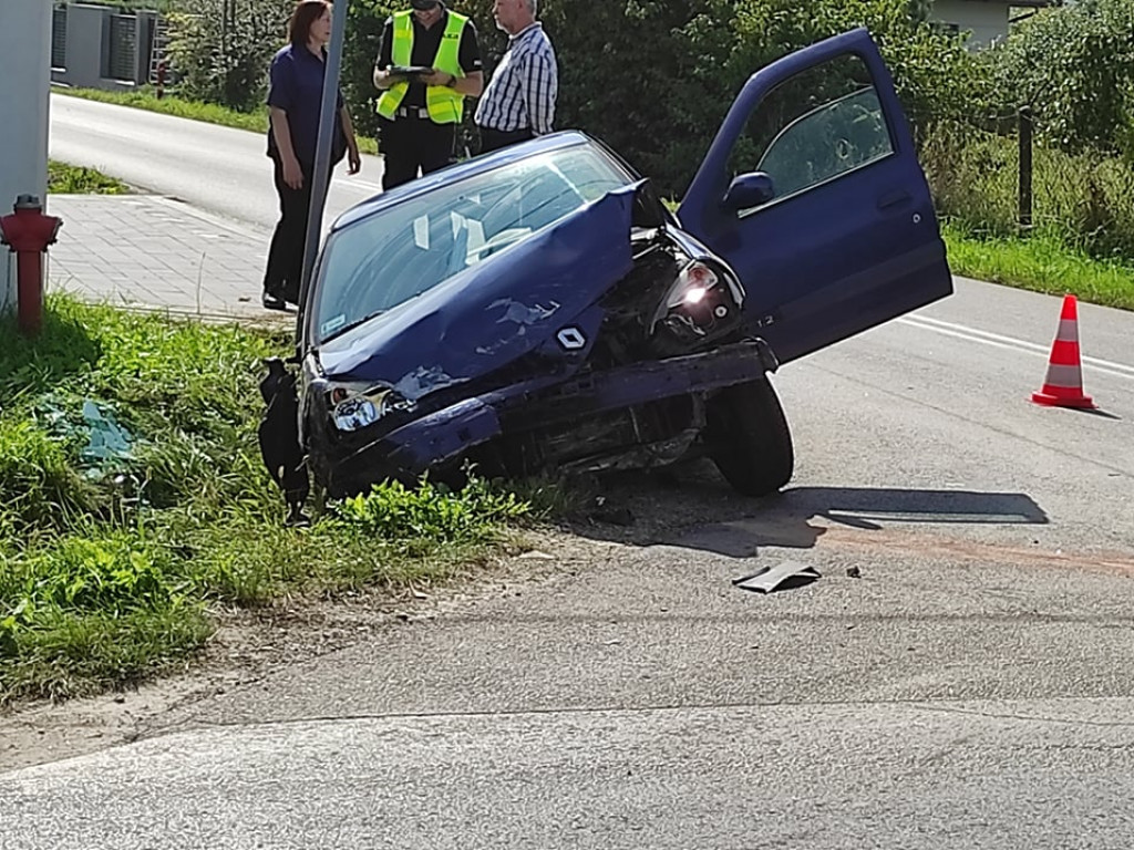 Tarnobrzeg. Zderzenie na ul. Litewskiej. Dwie osoby w szpitalu