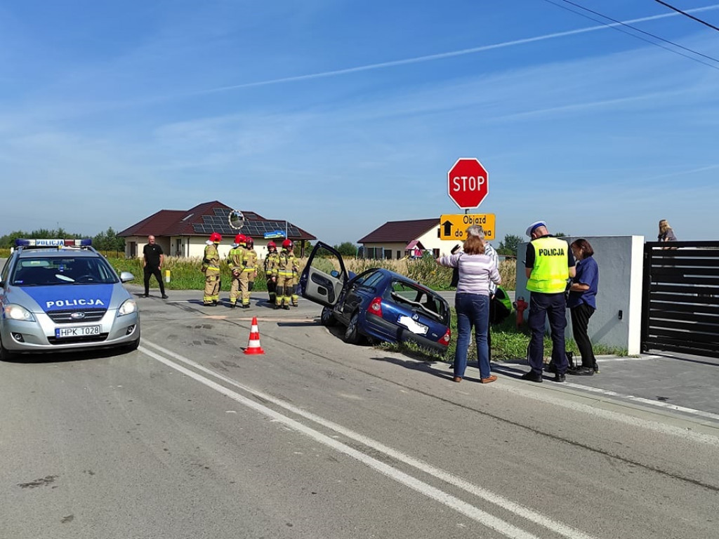 Tarnobrzeg. Zderzenie na ul. Litewskiej. Dwie osoby w szpitalu